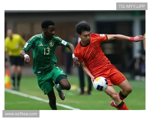 年轻前锋表现稳健，足球新星未来可期分析引发关注