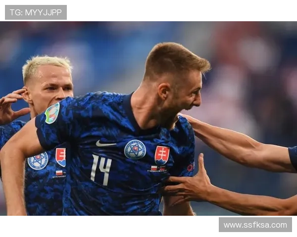 斯洛伐克杜达边路表现稳健，近期攻防贡献持续提升