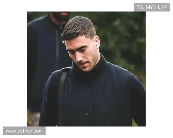 弗拉霍维奇尤文生涯起伏：为何难以稳定输出