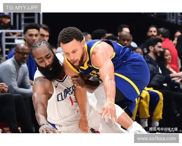 库里三分火力对比哈登，关键时刻效率明显提升